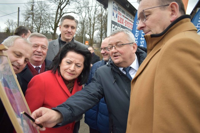 Minister Andrzej Adamczyk podpisał Program Inwestycji na optymalizację przepustowości drogi krajowej nr 47 na odcinku Nowy Targ - Szaflary