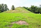 Nierówne traktowanie krakowskich kopców