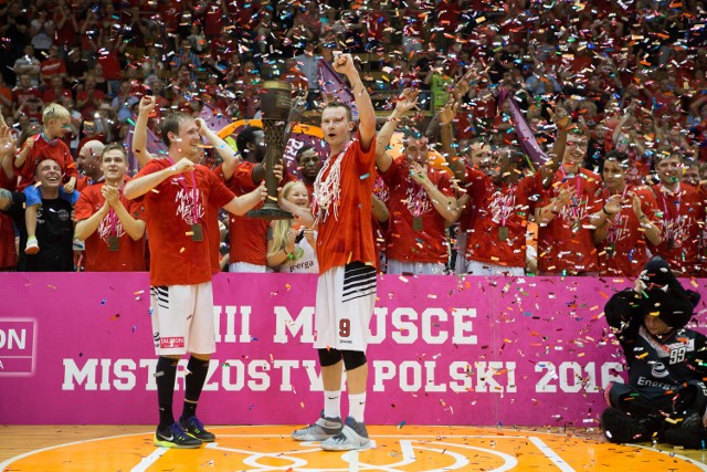 Energa Czarni Słupsk sezon 2015/16 zakończyli jako trzecia drużyna w lidze. Nowe rozgrywki są dla nich jednak jak na razie zupełnie nieudane.