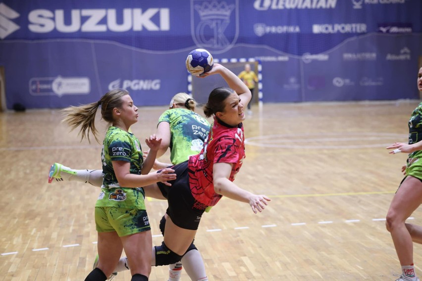Suzuki Korona Handball Kielce - PreZero APR Radom w Lidze Centralnej piłkarek ręcznych. Zdecydował gol w ostatnich sekundach