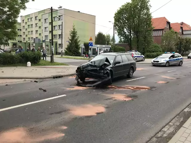 Wypadek w Pszowie. Trzy osoby poszkodowane, w tym dwoje dzieci