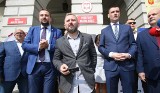 Piotr Liroy-Marzec przedstawia "jedynki" do Rady Miasta w Kielcach [TRANSMISJA]