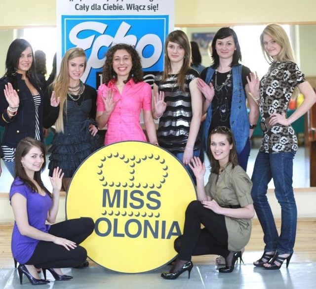 Dziewczyny, możecie dołączyć do naszych ośmiu finalistek i powalczyć o koronę Miss Polonia Podkarpacia 2010! Wystarczy przyjść na drugą część eliminacji 7 maja w Miejskim Domu Kultury w Stalowej Woli.