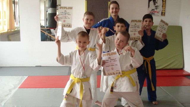 Medaliści z kieleckiego klubu Judo Klub Krokodyl.