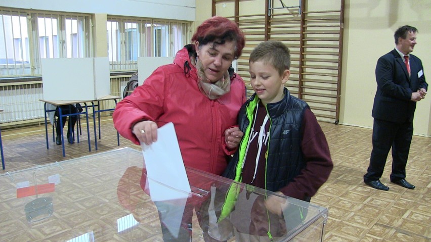 Wybory samorządowe 2018. Mieszkańcy powiatu limanowskiego już głosują