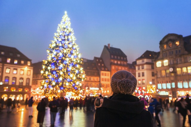 Zobacz, w których miastach Europy odbywają się bożonarodzeniowe festiwale i barwne parady.