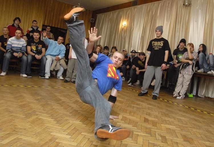 Turniej tanca breakdance "Walka o miasto" w Slupsku.