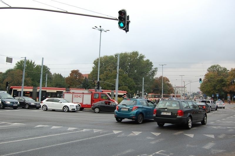 Zderzenie tramwaju z samochodem na Hucisku