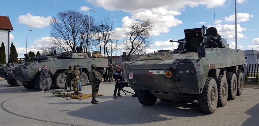 Podlaska Brygada Terytorialna zaprezentowała sprzęt w...