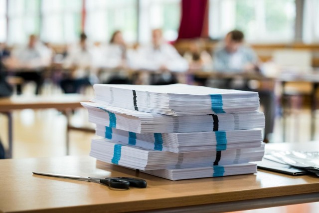 Podsumowanie egzaminów 2022 przez CKE. Eksperci mają wskazówki dydaktyczne dla nauczycieli