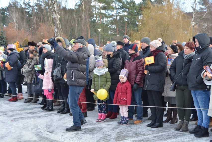 Ostrołęka. Tłumy na Orszaku Trzech Króli 06.01.2019 [ZDJĘCIA, WIDEO]