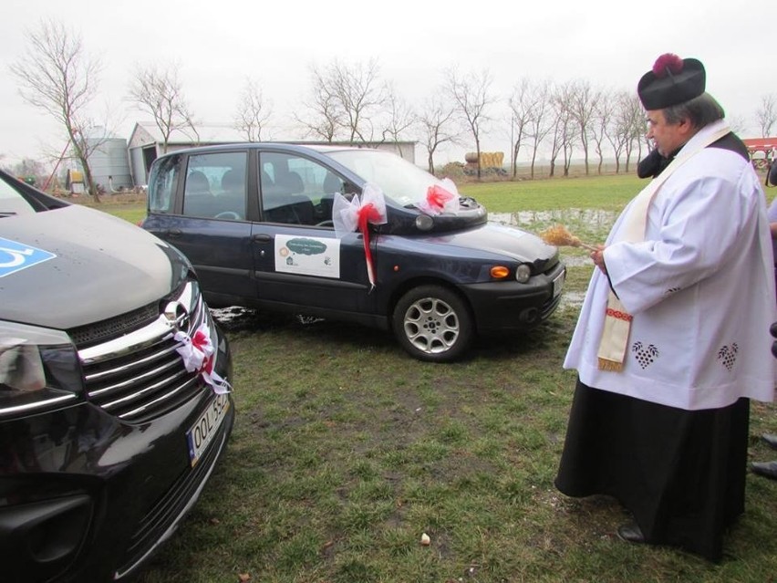 Nowiutki opel vivaro, który będzie woził niepełnosprawnych...