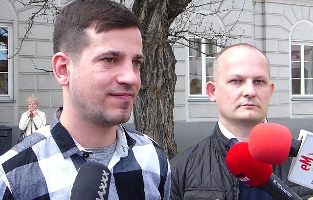 Maksymilian Materna (z lewej) i Arkadiusz Stawicki w piątek podczas konferencji prasowej