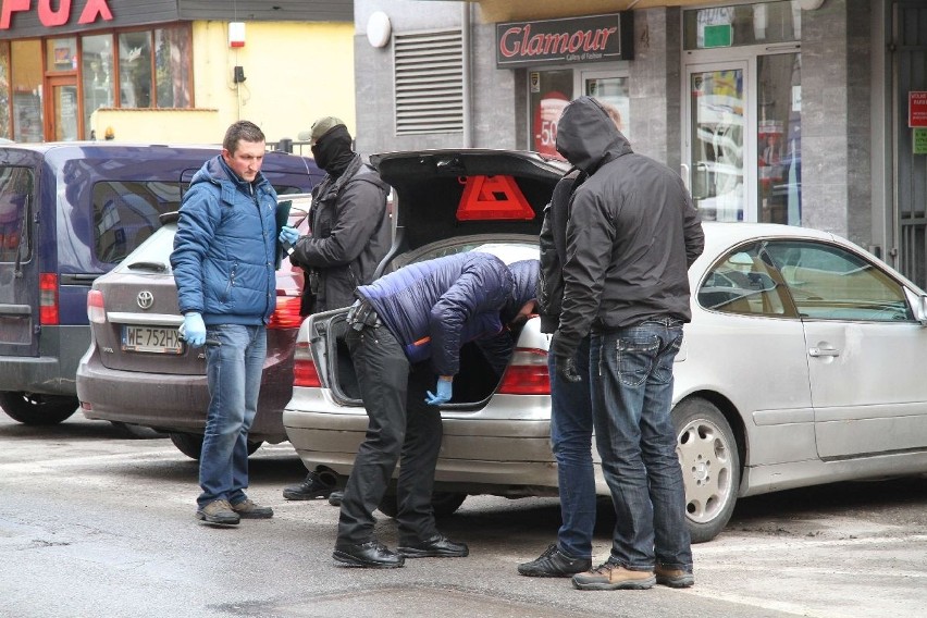 Zatrzymanie w centrum Kielc! Policjanci szukali narkotyków? 