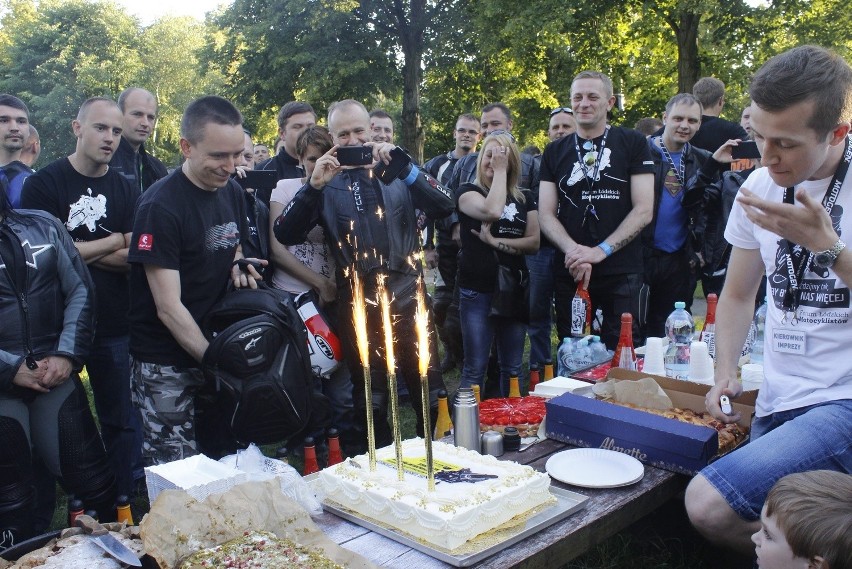 Trzecie urodziny forum łódzkich motocyklistów. Impreza urodzinowa w Łagiewnikach [ZDJĘCIA+FILM]