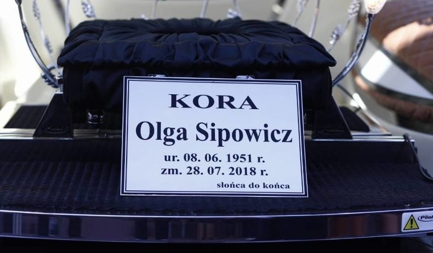 Pogrzeb Kory (Olgi Jackowskiej-Sipowicz) w środę, 8 sierpnia...