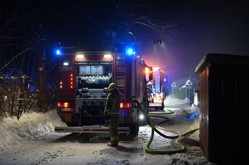 Pożar drewnianego budynku na Bulwarach Słowackiego w...