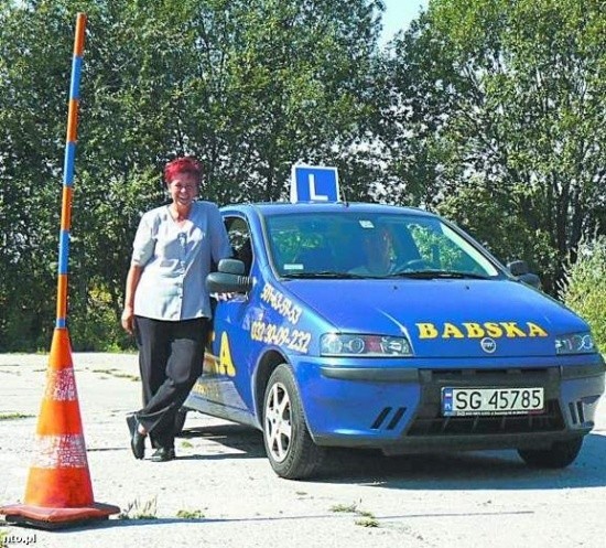 Niepełnosprawni mogą zrobić kurs m. in w Babskiej Szkole Jazdy w Gliwicach. - Liczy się przede wszystkim indywidualne podejście do kursanta - mów Alicja Szwabowicz, jedna z instruktorek.