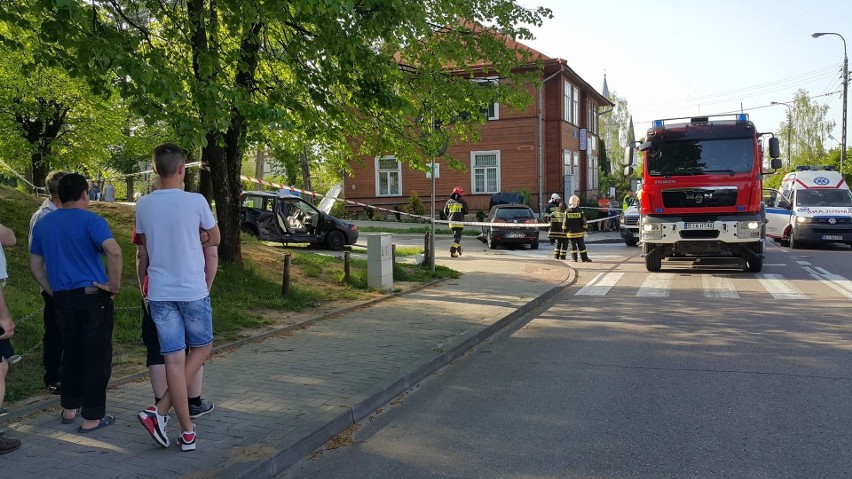 Supraśl. Wypadek na ul. Piłsudskiego. Seat zderzył się z...