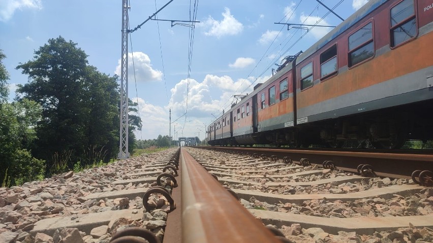 Torowisko w Bobrku na linii kolejowej Oświęcim - Chełmek, na...