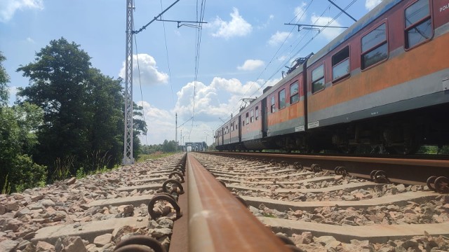 Torowisko w Bobrku na linii kolejowej Oświęcim - Chełmek, na którym znaleziono zwłoki 42-latka podejrzanego o zabicie żony