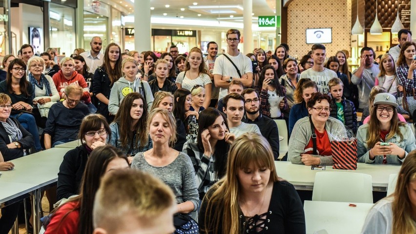  Spotkanie siatkarzy łuczniczki i Skry Bełchatów z kibicami w Galerii Pomorskiej