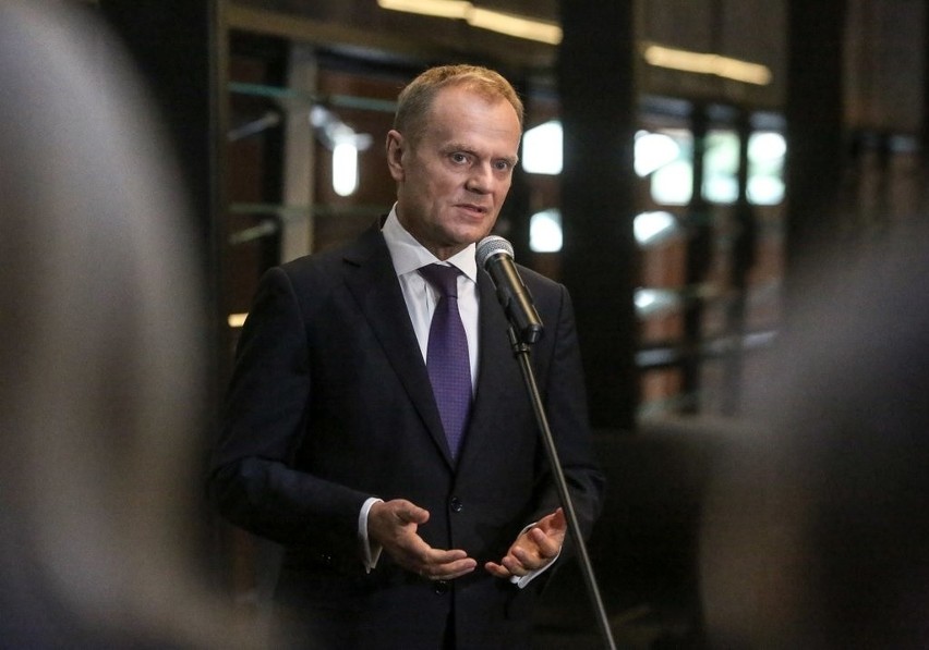 Donald Tusk w ECS w Gdańsku: Nie oceniajmy Komorowskiego przez pryzmat kampanii [ZDJĘCIA, WIDEO]