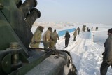 Ciężki dźwig wyciągnął amfibię, która utknęła w lodzie w Gorzowie  (wideo, zdjęcia)