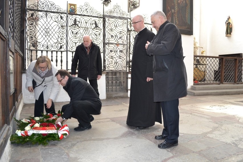 Gdańsk: Hołd dla zamordowanych burmistrzów Konrada Leczkowa i Arnolda Hechta [ZDJĘCIA]