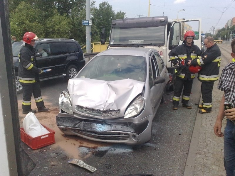 Bydgoszcz. Wypadek na moście. Zderzyło się pięć aut