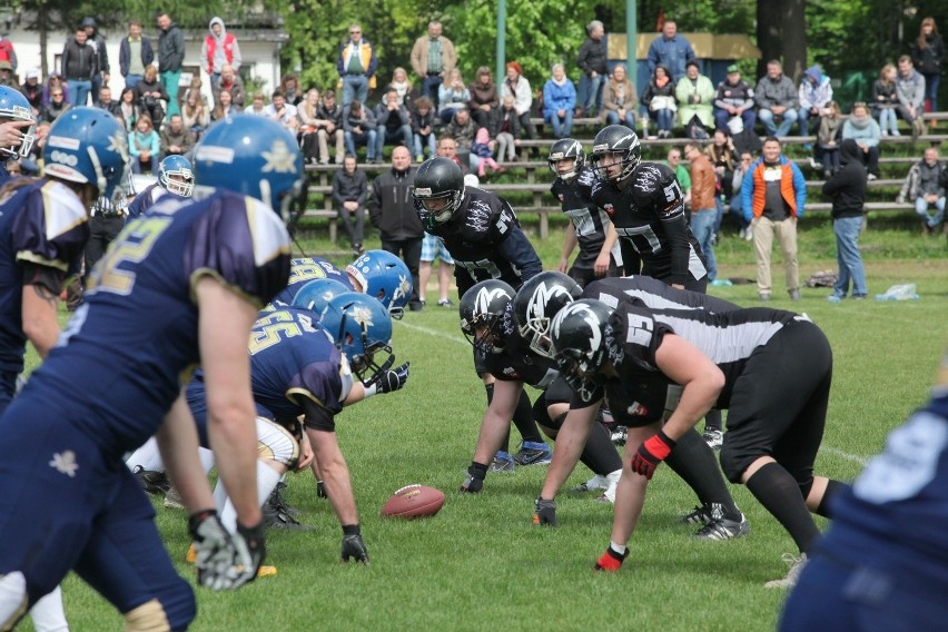 Wilki Łódzkie prowadzą nabór i cyklicznie trenują. Zostań futbolistą! [WIDEO]