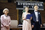 Studniówki 2017. Studniówka VI Liceum Ogólnokształcącego w Łodzi [ZDJĘCIA, FILM]