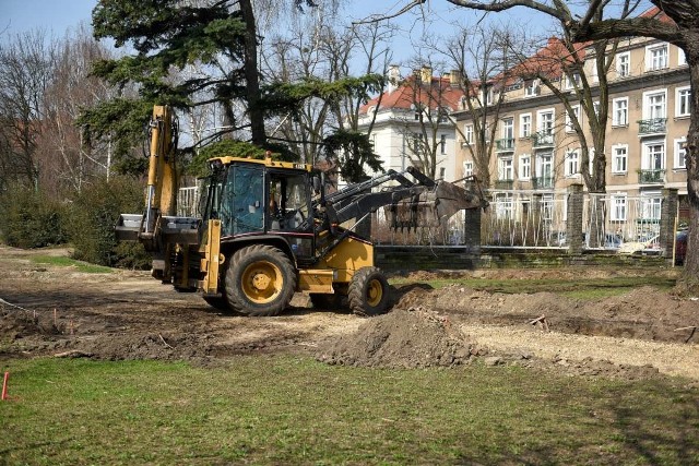 Zakończenie prac i oddanie placu Nowakowskiego do użytku zaplanowano na koniec lipca