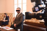 Ruszył proces Bartosza D., oskarżonego o skatowanie psa Fijo. Mężczyznę próbowali zlinczować mieszkańcy Chełmży