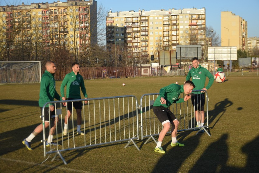 Wtorkowy trening Radomiaka. Nie było Jakubika i Majchrowicza. Trenowali Olejarka i Wróblewski. Bogusz rozwiązał kontrakt (Zobacz zdjęcia)