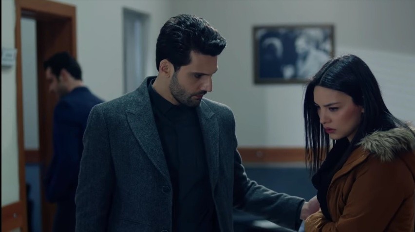 "Wieczna miłość" odcinek 198. Hakan oferuje Zeynep małżeństwo! Siostra Kemala przyzna się do zabójstwa? [STRESZCZENIE ODCINKA]
