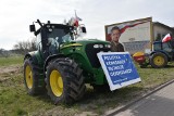 Rolnicze blokady dróg w gminie Człuchów. Protesty w Barkowie i na zjeździe na Zagórki na drodze krajowej nr 22 potrwają do godziny 18