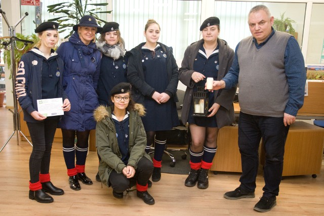 Betlejemskie Światełko Pokoju dotarło do redakcji Głosu