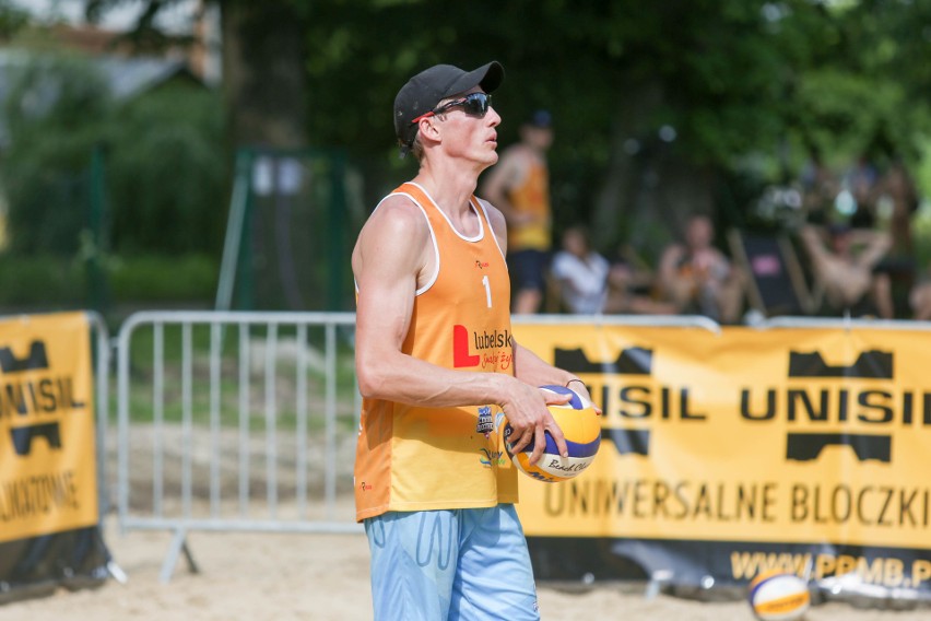 Piach Beach Volley nad Zalewem Zemborzyckim w Lublinie. Zobacz galerię zdjęć z zawodów