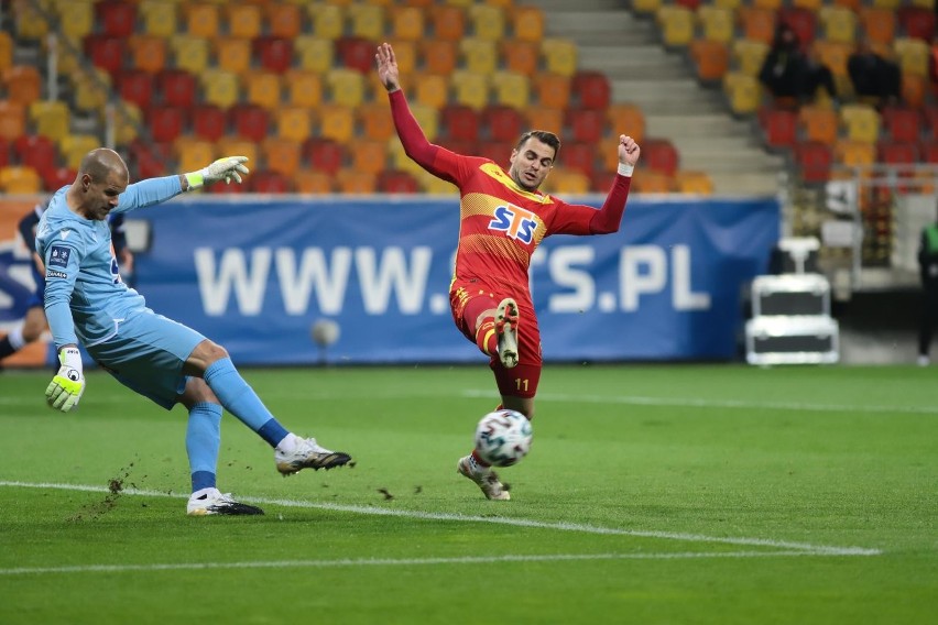 Jagiellonia Białystok - Lech Poznań 2:1. Twarde lądowanie i...