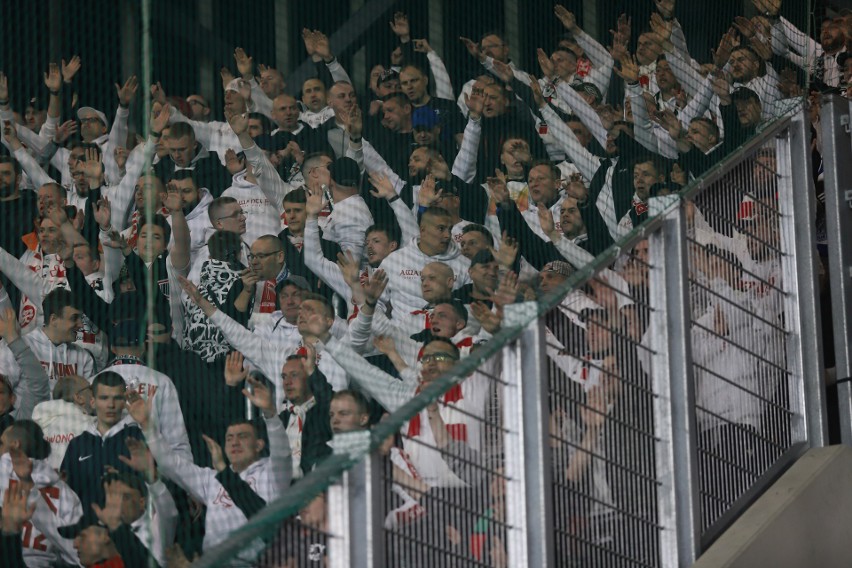 Kibice ŁKS na stadionie w Sosnowcu przeżyli gorycz porażki. Zdjęcia kibiców