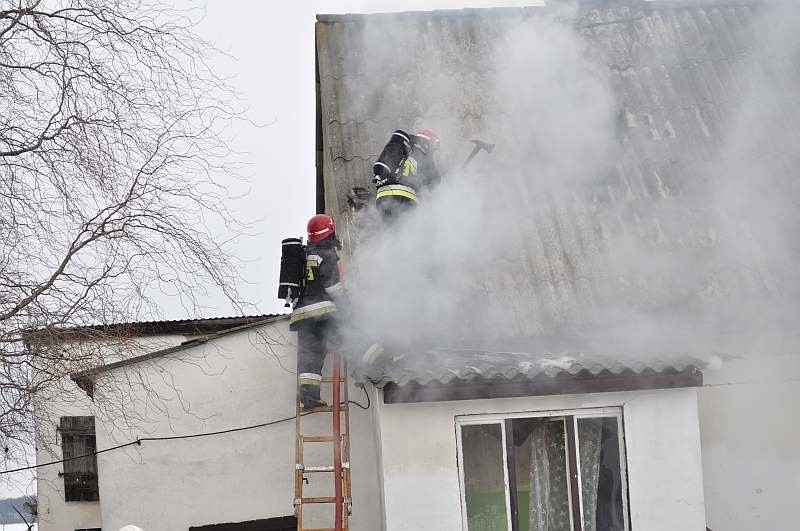 Wybuch w domu w Jędrzejowie pod Grodkowem.