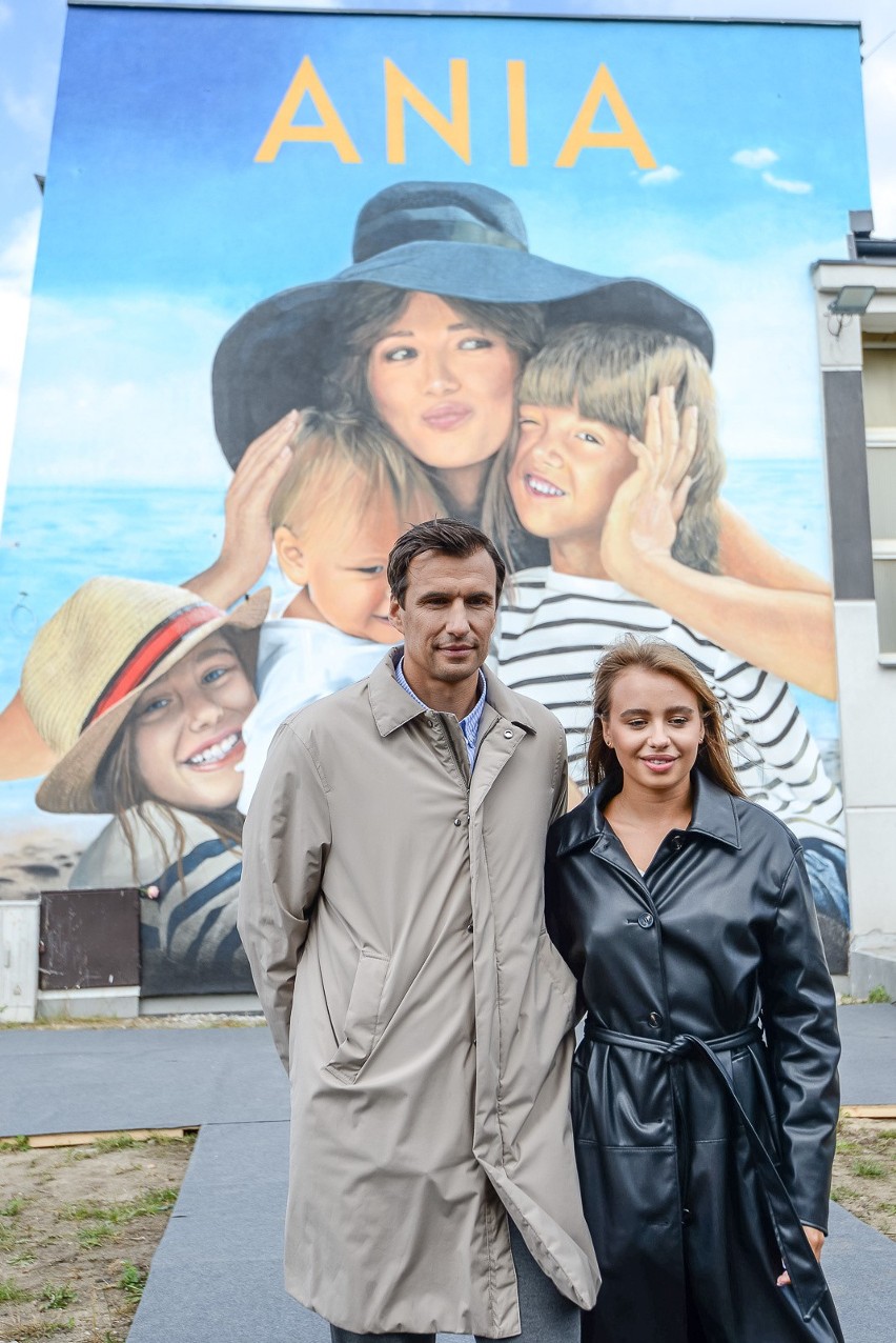 Jarosław Bieniuk o muralu Anny Przybylskiej i filmie "Ania". Co sądzi o produkcji? Jak ją ocenia? Wywiad wideo