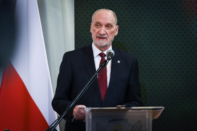 Antoni Macierewicz: Nie możemy pozwolić na to, żeby kłamstwo smoleńskie zabijało pamięć pana prezydenta.