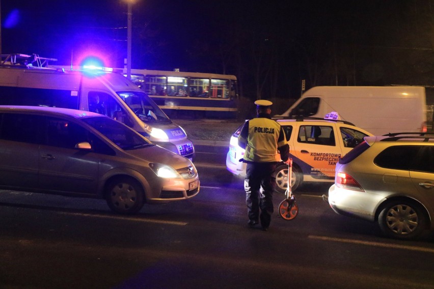 Strzelanina i obława we Wrocławiu. Są ranni, wśród nich policjant (ZDJĘCIA)