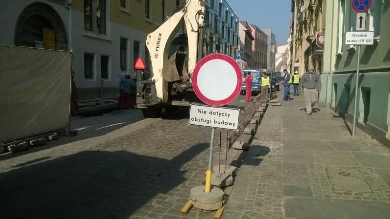 Wrocław: Na miesiąc zamkną dla aut ulicę Włodkowica. Utrudnienia także dla pieszych