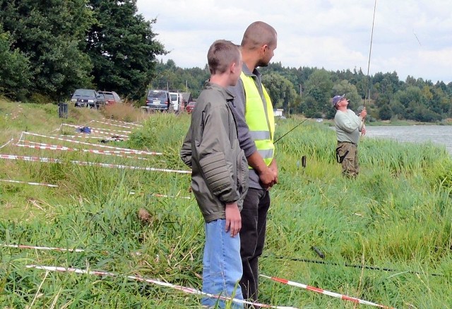 Najbardziej dokuczliwe są wjazdy samochodów na promenadę w Wąchocku- latem 