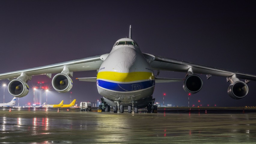 An-124 Rusłan...