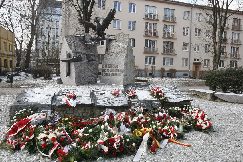 Dzień Pamięci Żołnierzy Wyklętych w Łódzkiem. Uroczystości potrwają przez kilka dni w całym regionie [ZDJĘCIA]