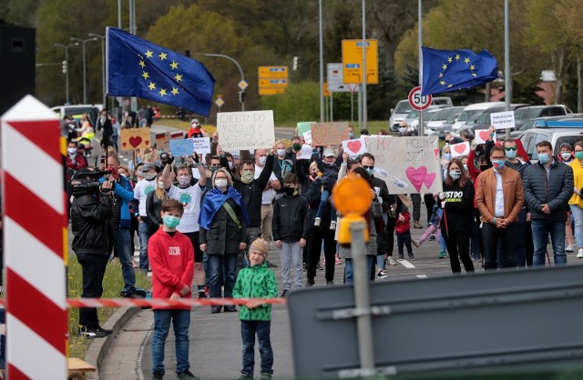 Protest w Lubieszynie przeciwko zamknięciu granic